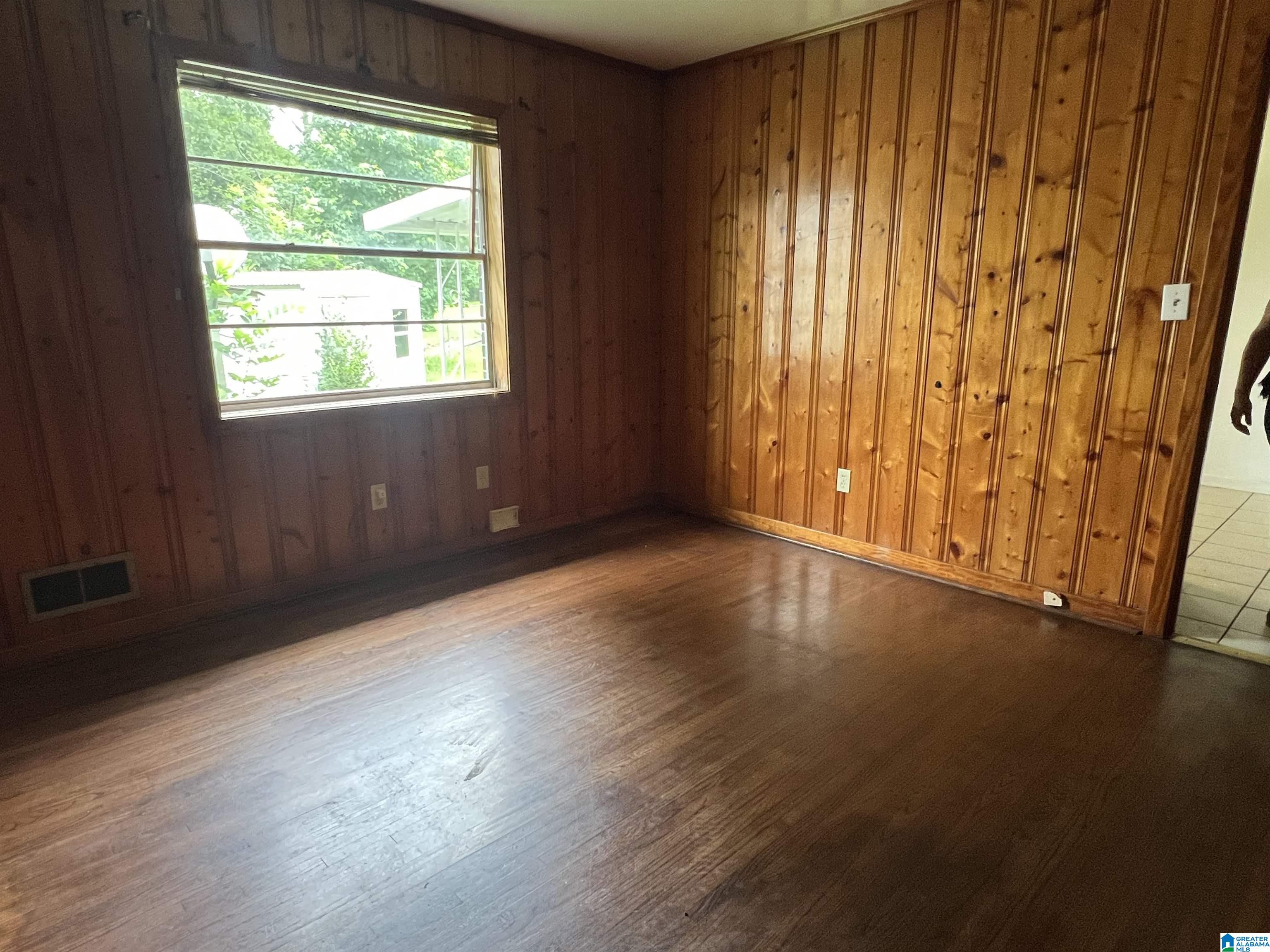 512 Sunhill Road Northwest Birmingham, AL 35215 - Photo 4 of 17