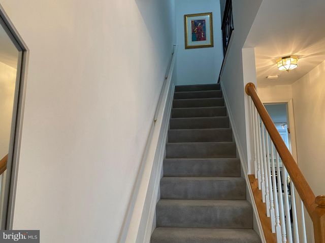 $500,000 | 11210 Edson Park Place, Unit 9, Rockville, MD 20852