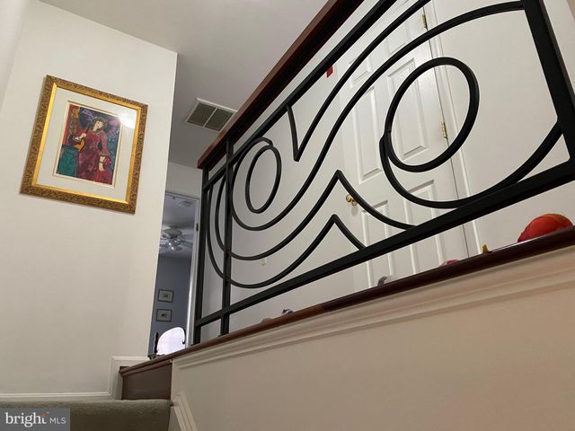 $500,000 | 11210 Edson Park Place, Unit 9, Rockville, MD 20852