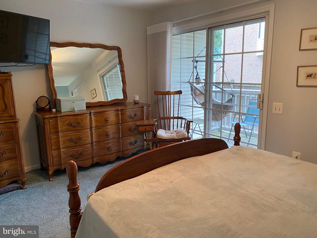 $500,000 | 11210 Edson Park Place, Unit 9, Rockville, MD 20852