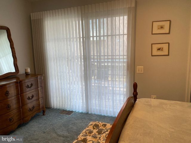 $500,000 | 11210 Edson Park Place, Unit 9, Rockville, MD 20852