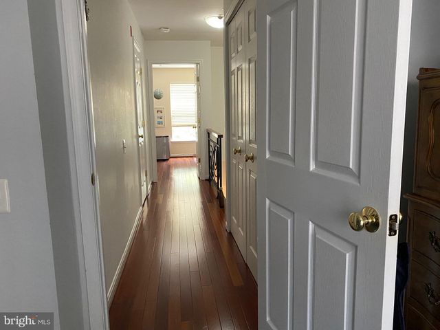 $500,000 | 11210 Edson Park Place, Unit 9, Rockville, MD 20852