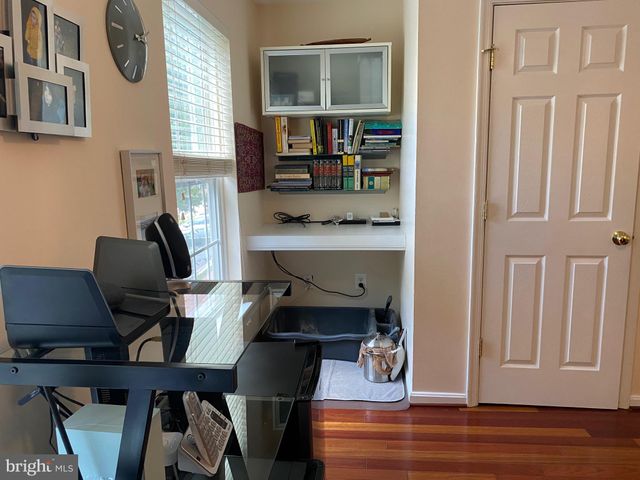 $500,000 | 11210 Edson Park Place, Unit 9, Rockville, MD 20852