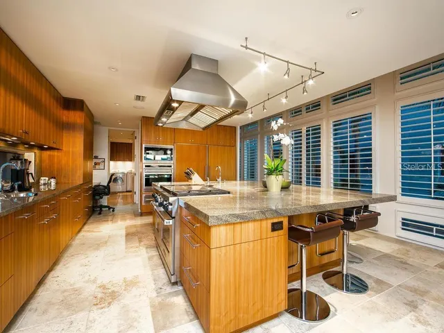 $6,350,000 | 1404 Kenilworth Street, Sarasota, FL 34231