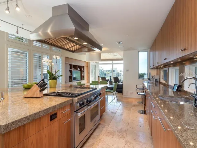 $6,350,000 | 1404 Kenilworth Street, Sarasota, FL 34231