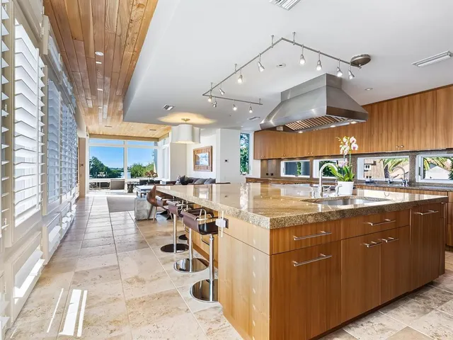 $6,350,000 | 1404 Kenilworth Street, Sarasota, FL 34231