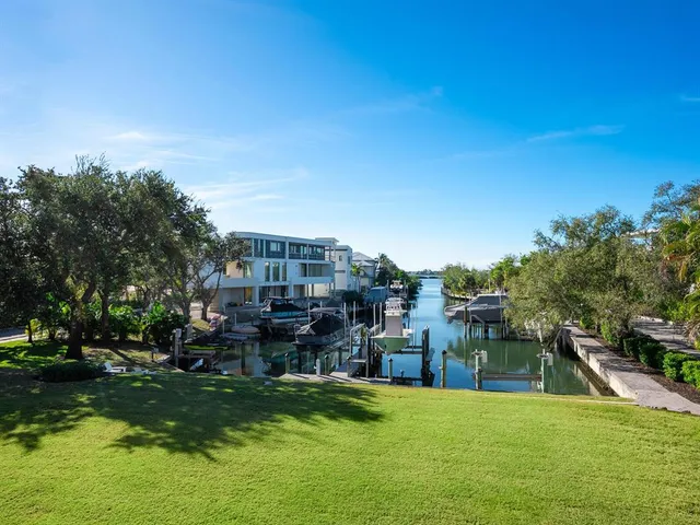 $6,350,000 | 1404 Kenilworth Street, Sarasota, FL 34231