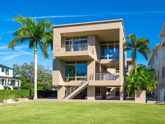 $6,350,000 | 1404 Kenilworth Street, Sarasota, FL 34231