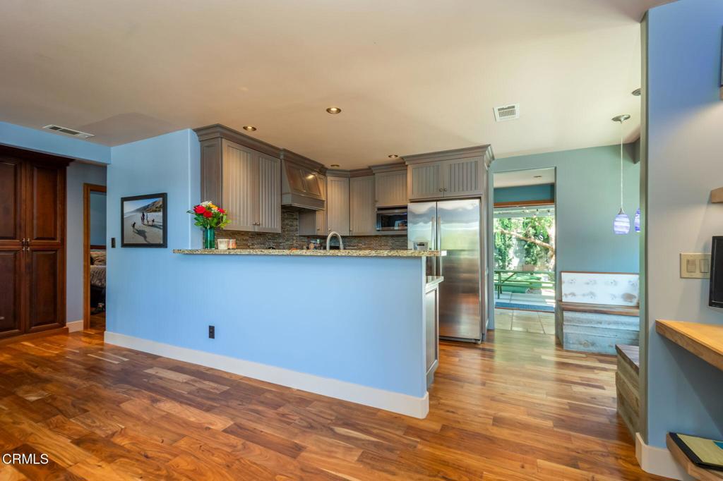 885 Riverside Street Ventura, CA 93001 - Photo 13 of 38 VCV-Riverside-109