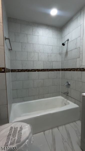 178 3rd Street, Unit 4 Elizabeth Port, NJ 07206 - Photo 4 of 6