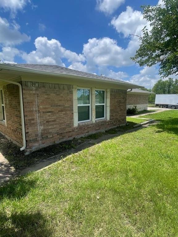 9517 Merritt Road Rowlett, TX 75089 - Photo 3 of 38
