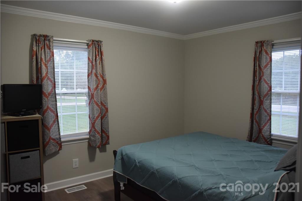 712 West Rice Street, Unit 5 Landis, NC 28088 - Photo 18 of 34 Gallery Image 18