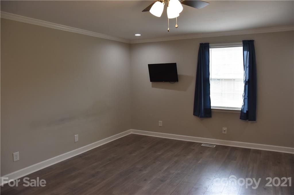 712 West Rice Street, Unit 5 Landis, NC 28088 - Photo 24 of 34 Gallery Image 24