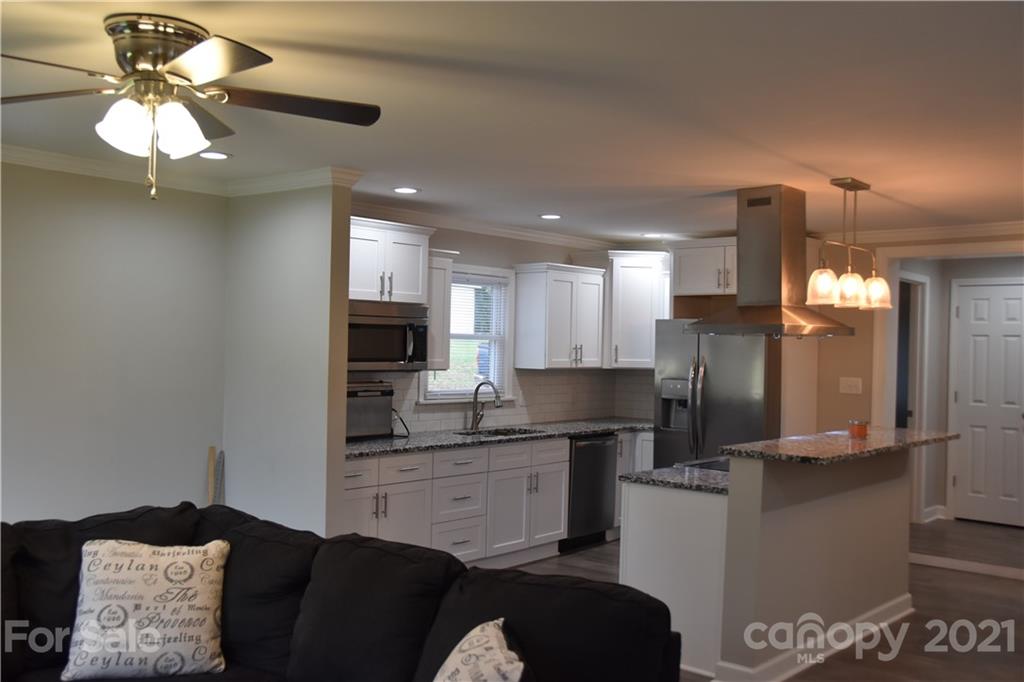 712 West Rice Street, Unit 5 Landis, NC 28088 - Photo 8 of 34 Gallery Image 8
