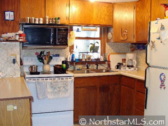6417 Pike Bend Road Webster, WI 54893 - Photo 4 of 10