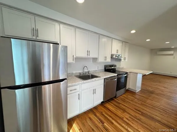 $2,800 | 3 Eisenhower Drive, Cornwall, NY 12518