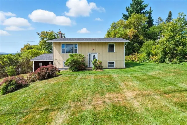 $257,500 | 22 Moonlight Drive, Barre Town, VT 05641