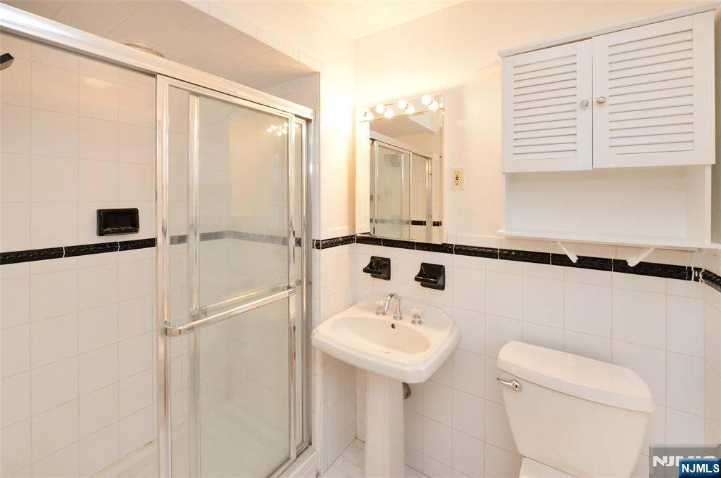 52 Elizabeth Street, Unit 2 Garfield, NJ 07026 - Photo 13 of 15