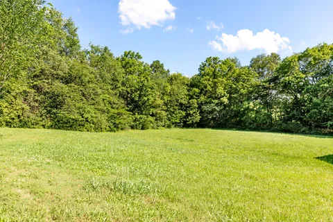 $434,999 | 2373 Hampshire Pike, Columbia, TN 38401