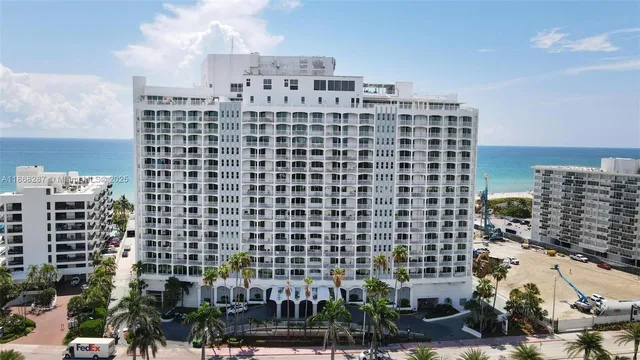 a view of a house with outdoor space and sitting space