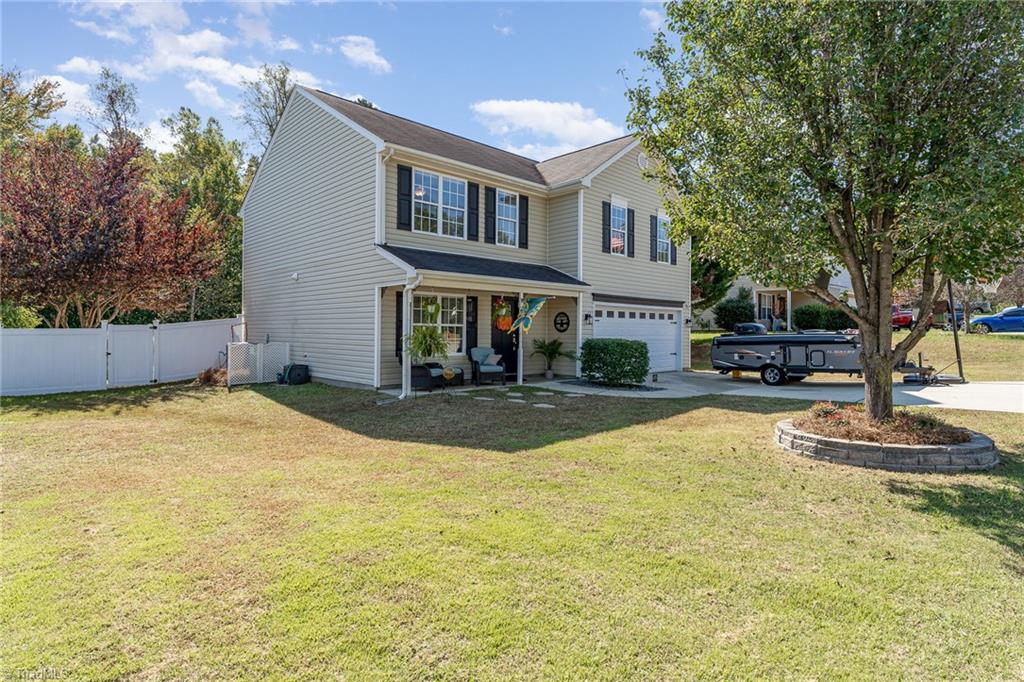 1188 Maple Ridge Drive Burlington, NC 27217 - Photo 3 of 34