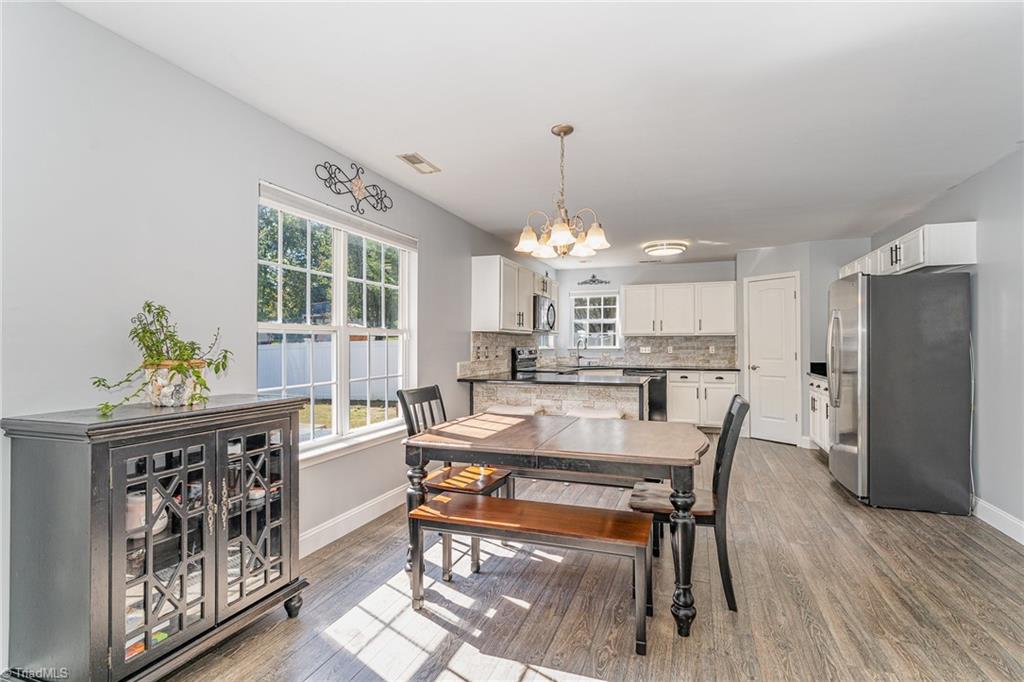 1188 Maple Ridge Drive Burlington, NC 27217 - Photo 10 of 34