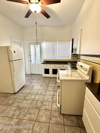 $1,950 | 316 Western Avenue, Unit 1, Albany, NY 12203