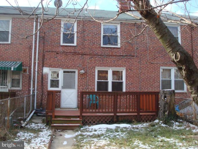 1018 Reverdy Road Baltimore, MD 21212 - Photo 3 of 13 Deck