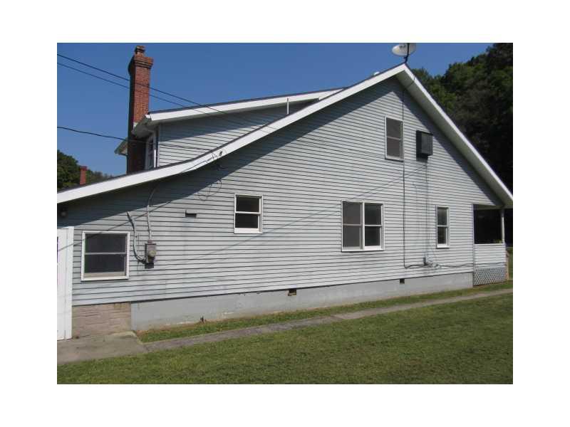 2638 Douglas Run Road Elizabeth, PA 15037 - Photo 2 of 8 Exterior Back.