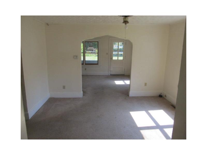 2638 Douglas Run Road Elizabeth, PA 15037 - Photo 6 of 8 Dining Room.