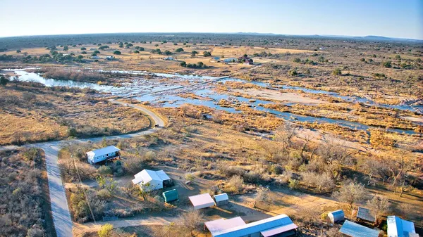 $525,000 | 105 Elmer Road, Llano, TX 78643