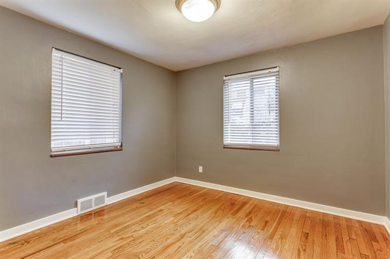 4036 Brandon Road Pittsburgh, PA 15212 - Photo 14 of 25 Gallery Image 14