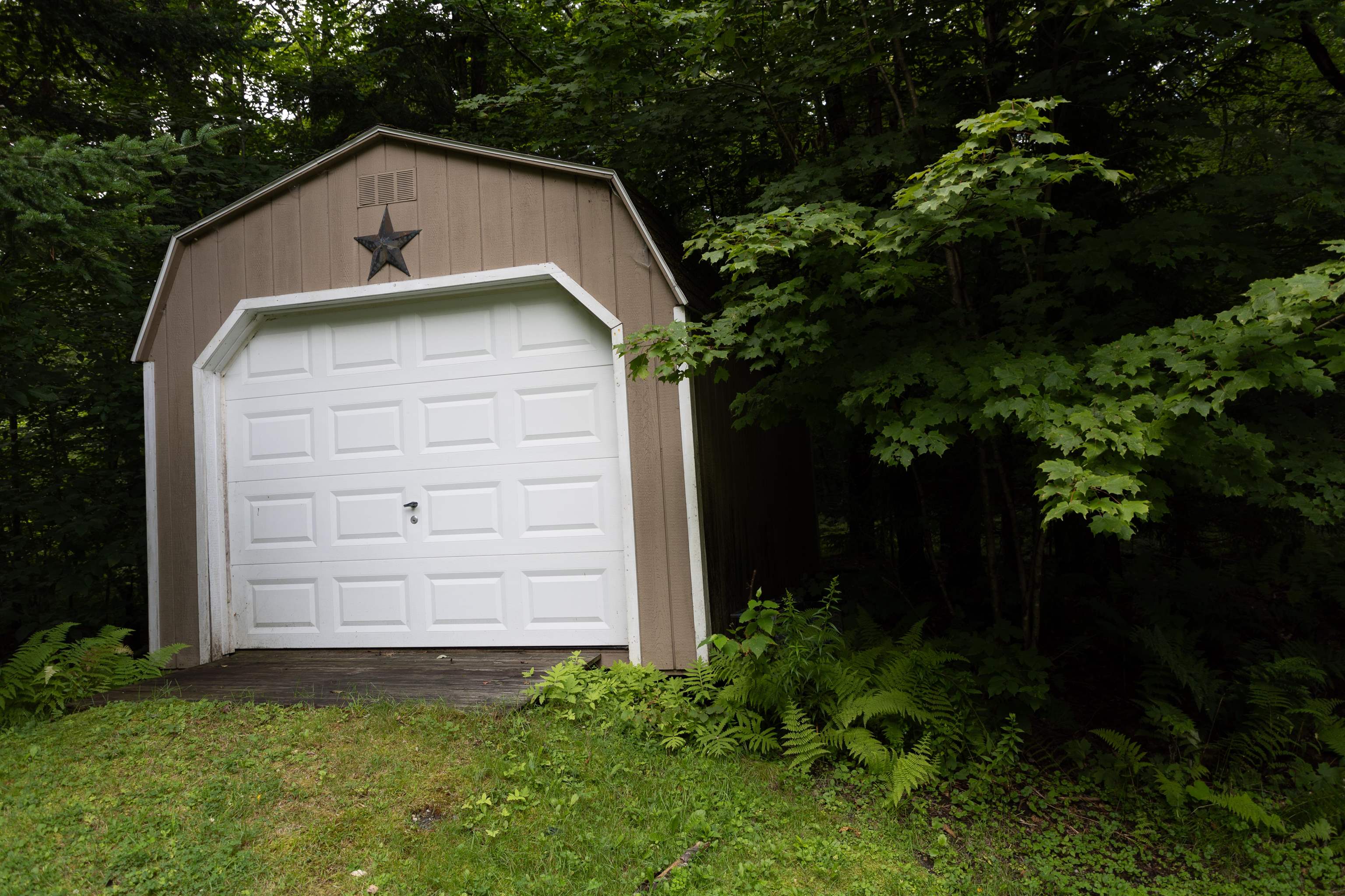 47 View Road Wilmington, VT 05363 - Photo 25 of 31 Gallery Image 25