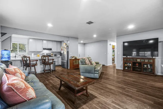 $359,900 | 329 Michael Drive, Red Bluff, CA 96080