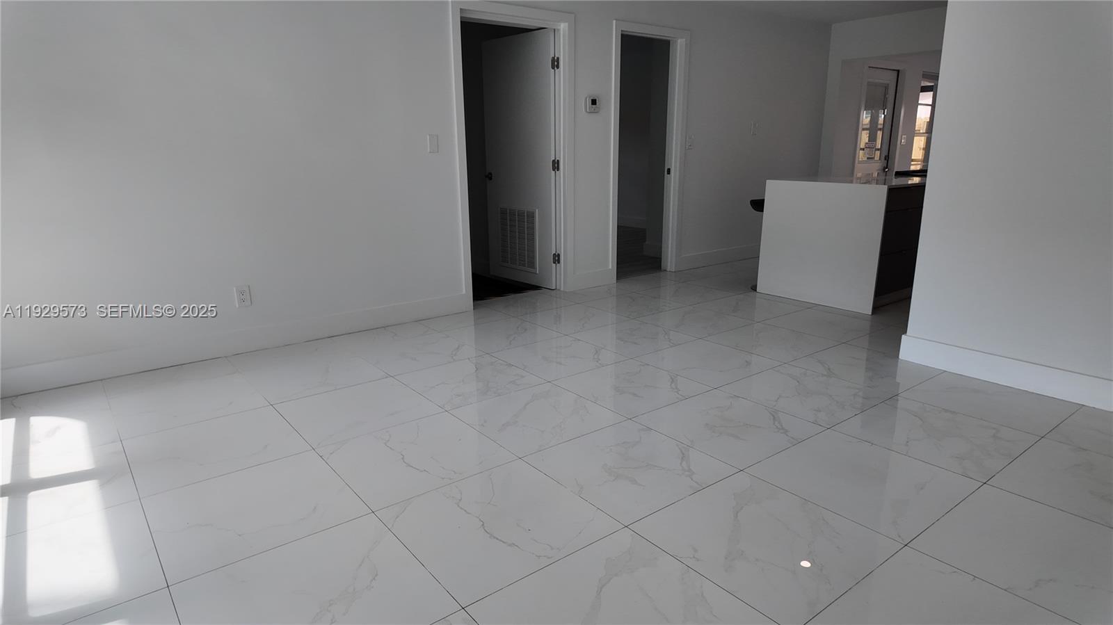 2100 North 57th Way Hollywood, FL 33021 - Photo 4 of 47 Photo 4