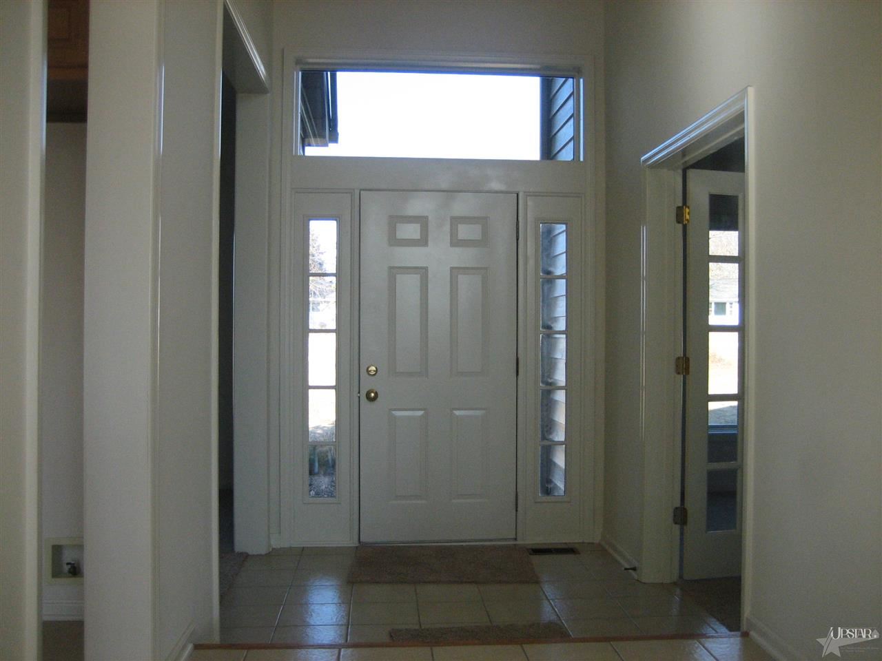 10021 Thiele Road Fort Wayne, IN 46819 - Photo 3 of 30