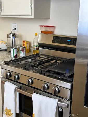 a close view of stove top oven