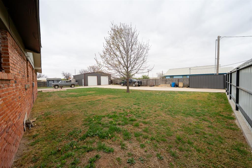 455 5th Street Hawley, TX 79525 - Photo 25 of 37 a view of a outdoor space