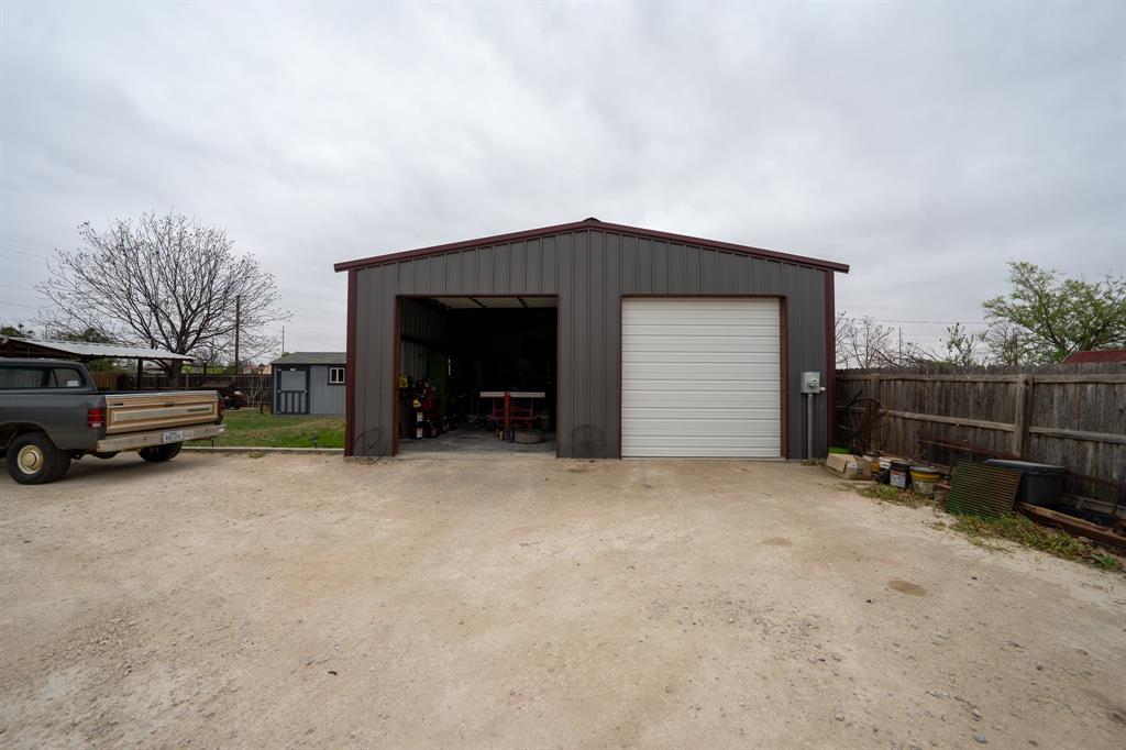 455 5th Street Hawley, TX 79525 - Photo 31 of 37 a view of a car garage