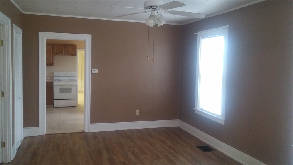 6 Buffum Street Worcester, MA 01603 - Photo 8 of 15