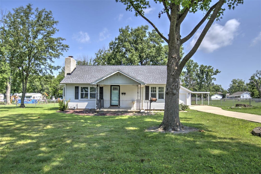 3388 East Cedar Street Decatur, IL 62521 - Photo 6 of 31