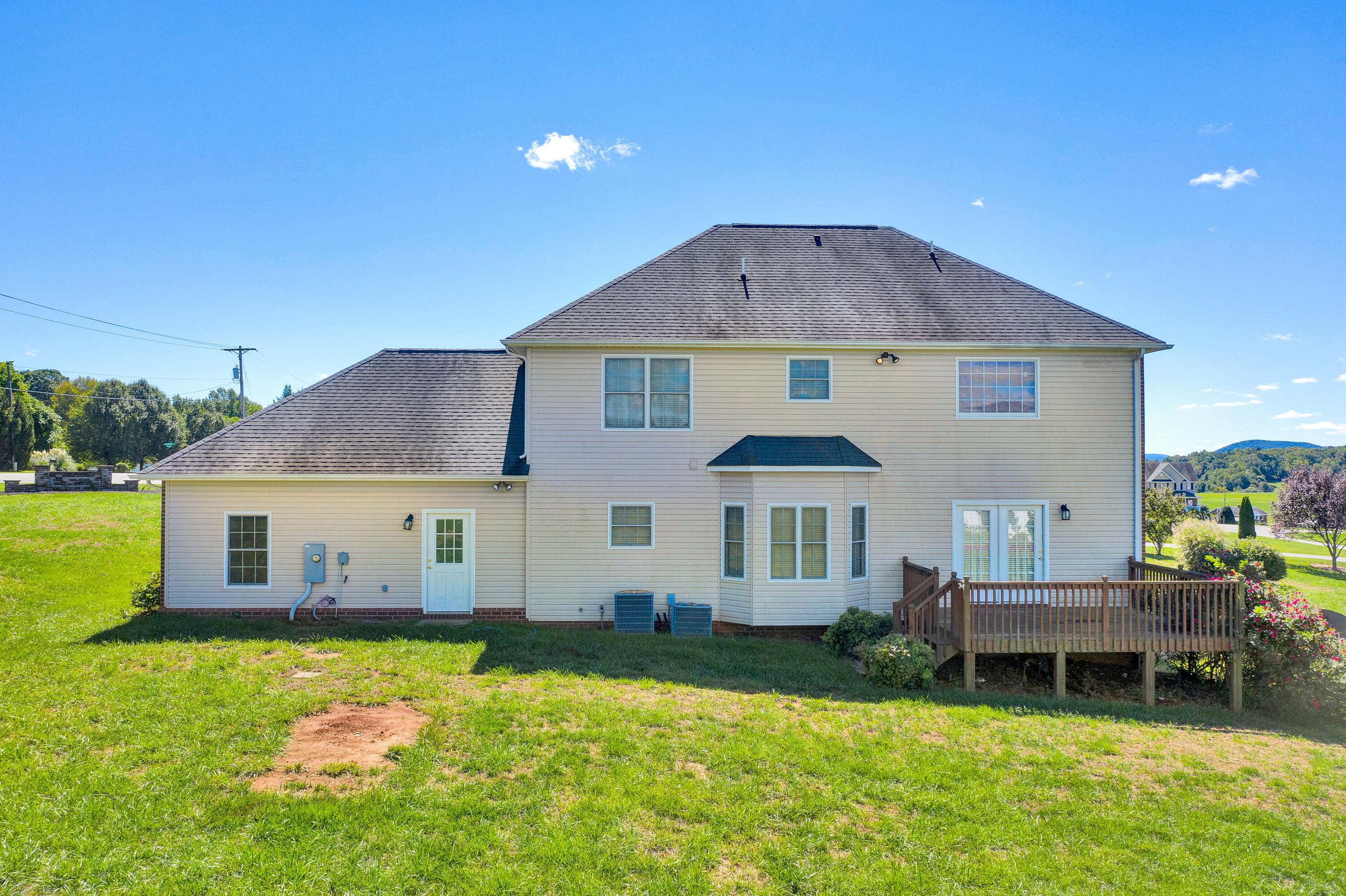 40 Old Farm Road Boones Mill, VA 24065 - Photo 29 of 41 25b Back of Home