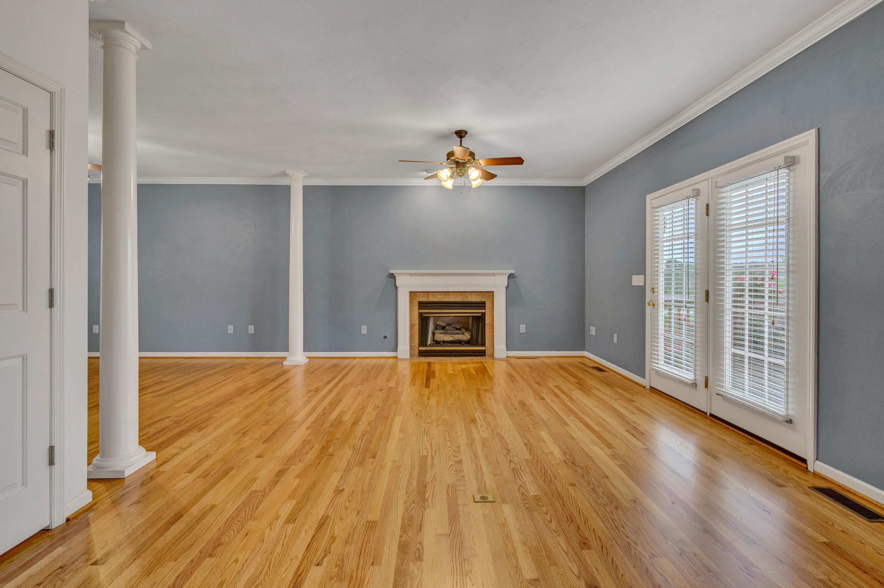 40 Old Farm Road Boones Mill, VA 24065 - Photo 7 of 41 5 Living Room