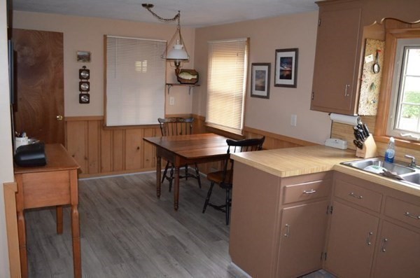 43 Winding Lane Springfield, MA 01118 - Photo 6 of 21 Gallery Image 6