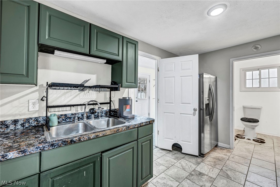 2833 Hubbard Road Madison, OH 44057 - Photo 16 of 40