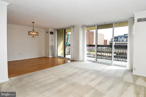 $799,990 | 400 Madison Street, Unit 301, Alexandria, VA 22314