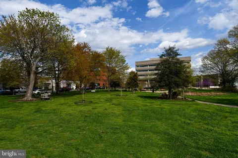 $799,990 | 400 Madison Street, Unit 301, Alexandria, VA 22314