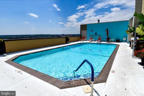 $779,000 | 400 Madison Street, Unit 301, Alexandria, VA 22314