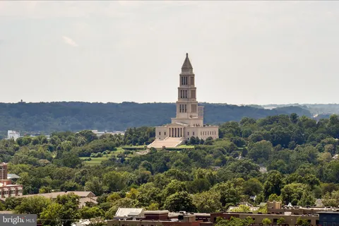$779,000 | 400 Madison Street, Unit 301, Alexandria, VA 22314