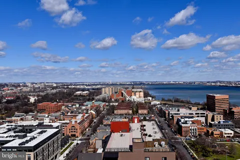 $799,990 | 400 Madison Street, Unit 301, Alexandria, VA 22314